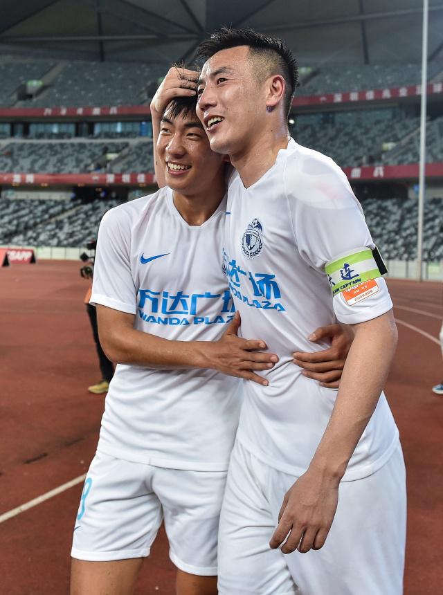 大连一方逆转绿城,实现四连胜 大连一方逆转绿城,实现四连胜